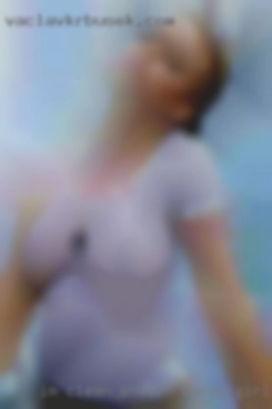 I'm clean horny girl shaven 6'1 210 lbs.