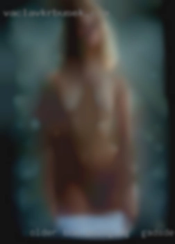 Older bbw female swinging in Gadsden, AL looking for friend.